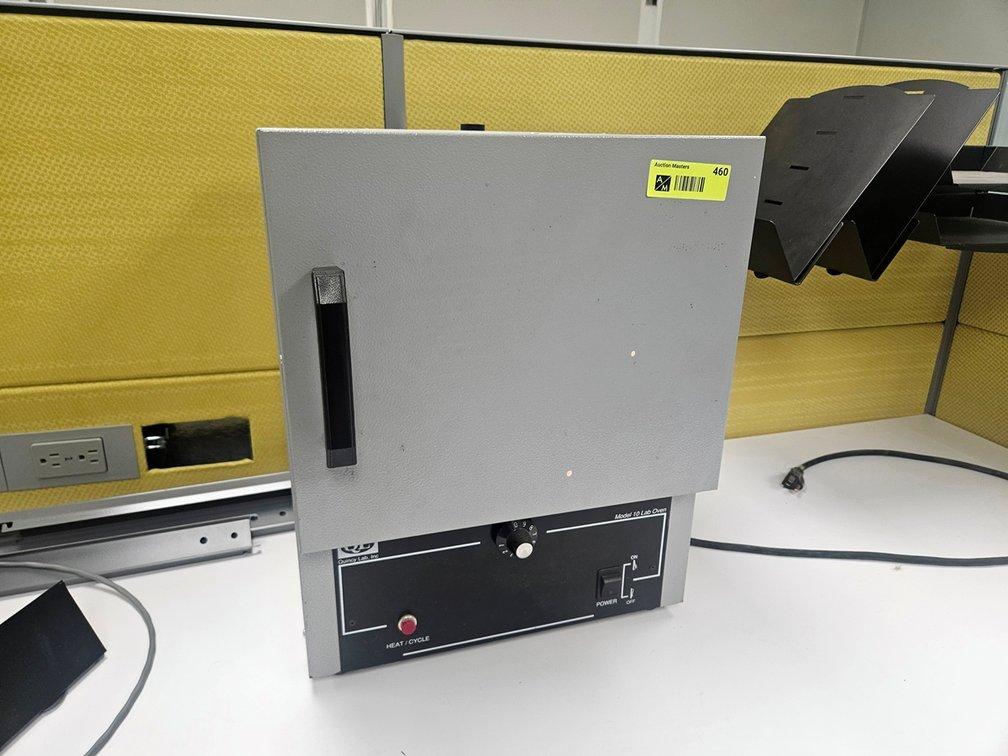 Actual lot photo: Quincy Lab Model 10 Lab Oven