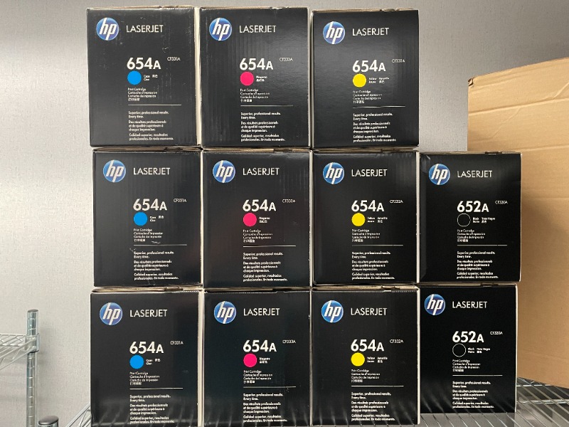 Actual lot photo: (11) Toner Cartridges